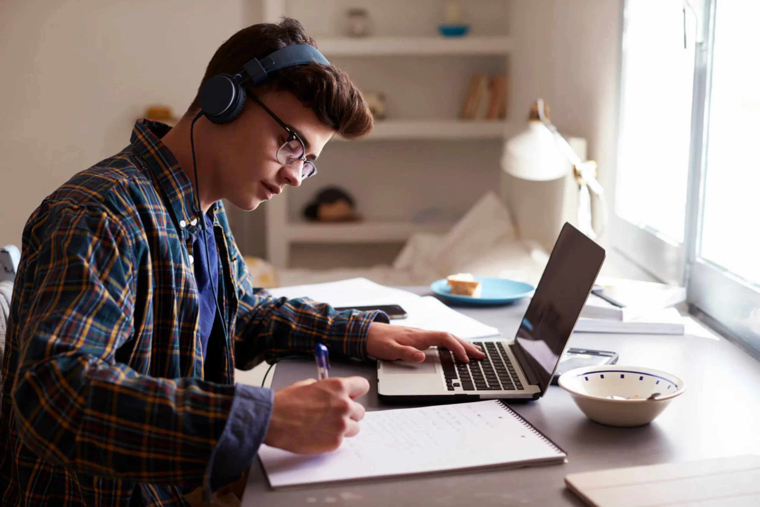 La llista de reproducció imprescindible per estudiar amb música