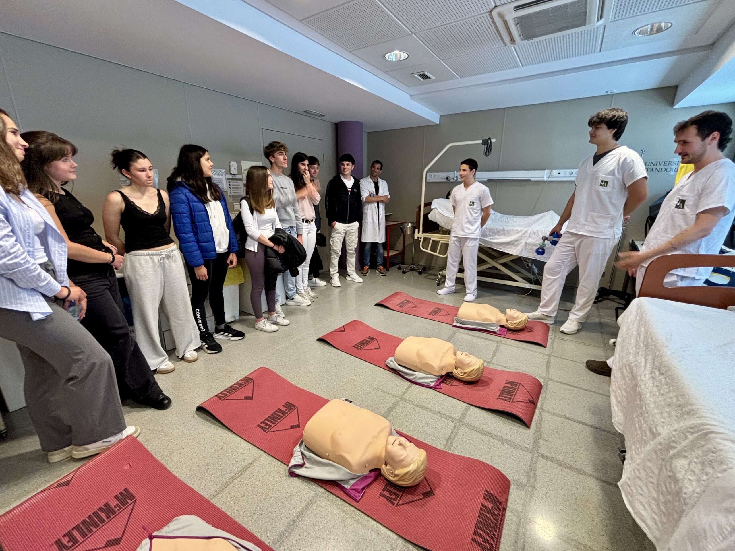 Els futurs universitaris visiten l’UdA
