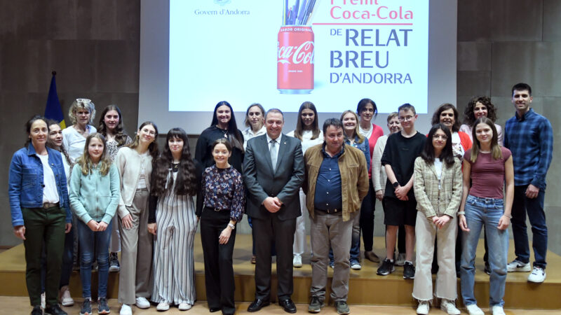 Coneix els guanyadors de la 17a edició del Premi Coca-Cola de relat breu