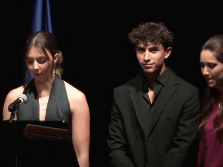 Reivindicació dels alumnes del batxillerat andorrà en la graduació de la 29a promoció