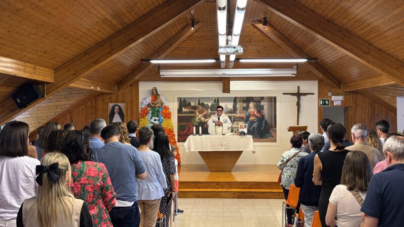 Homenatge del Sant Ermengol al papa Francesc