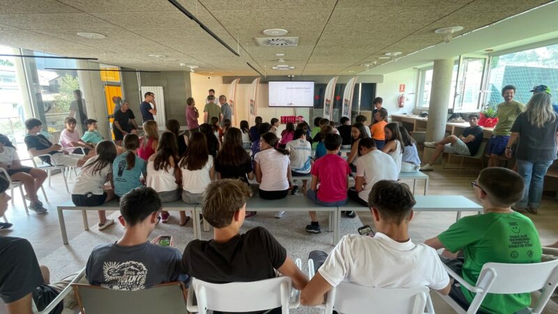 Formació en benestar digital pels joves de la FAE