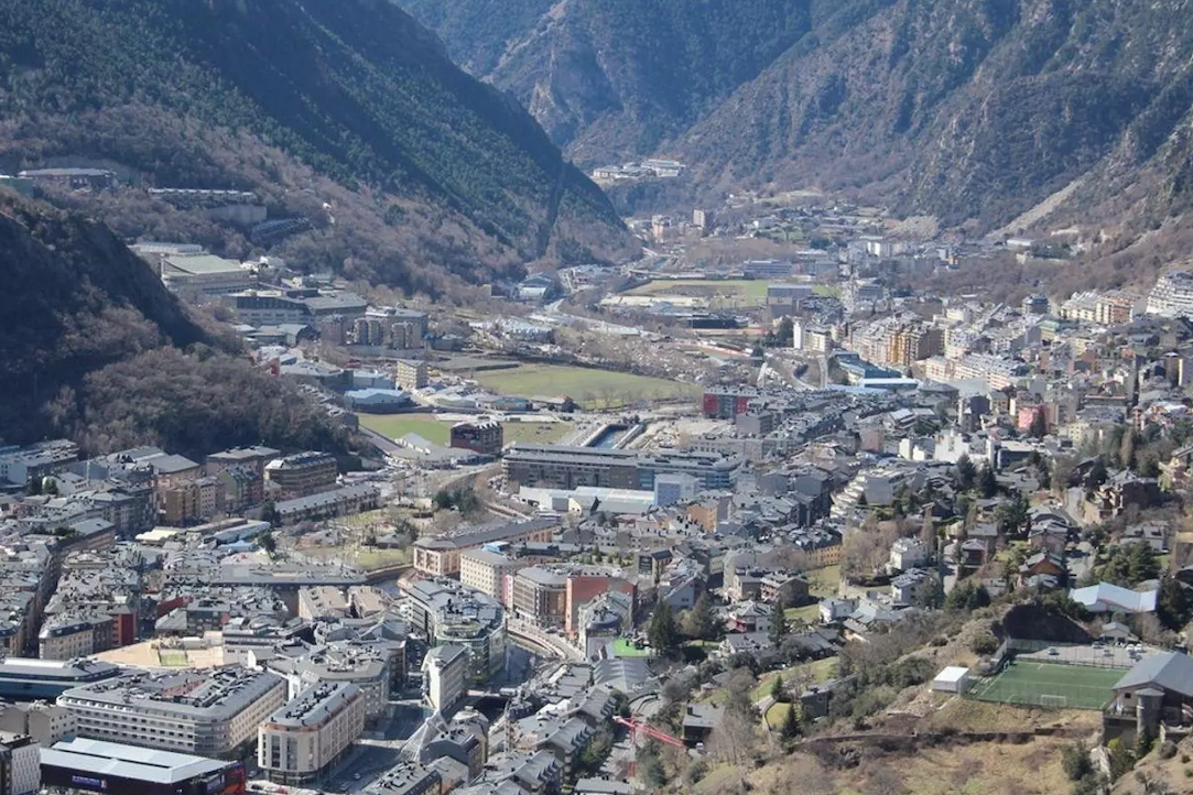 A les portes d’un nou marc de diàleg social: la creació del Sindicat d’Habitatge d’Andorra