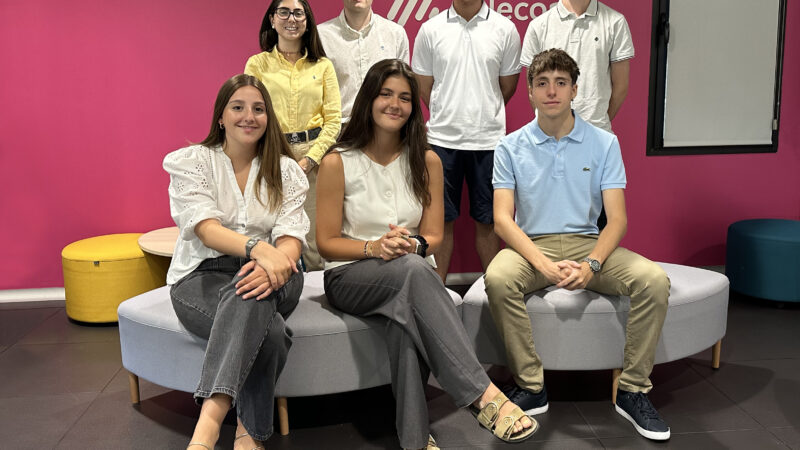 Els deu joves que treballaran aquest estiu a Andorra Telecom