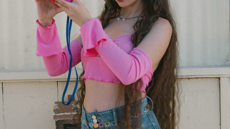 T’identifiques amb la moda Y2K?