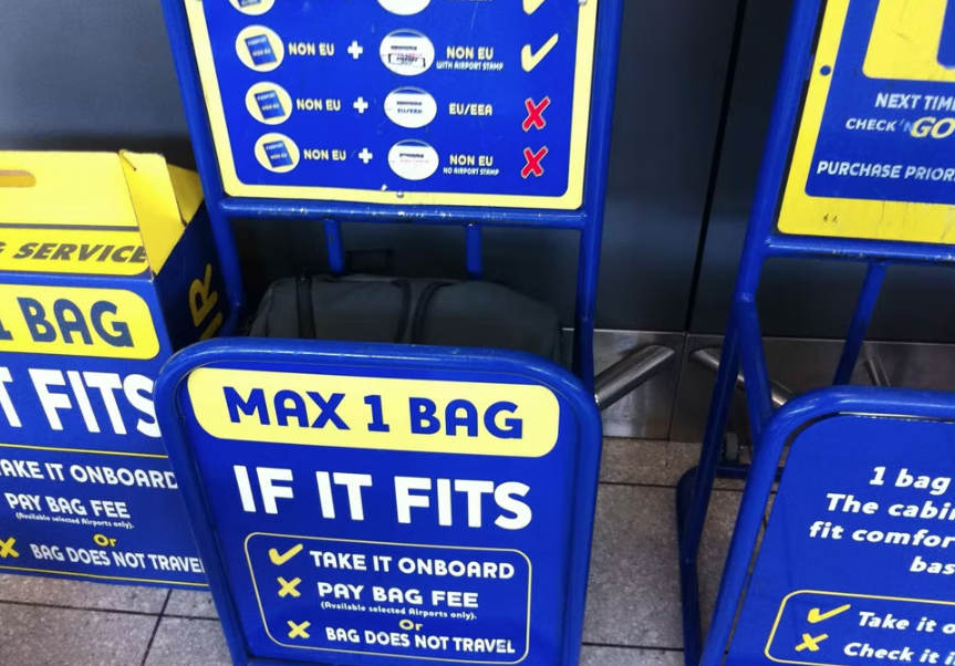 Ryanair sota el focus per les seves estrictes normes sobre l’equipatge de mà