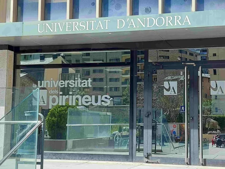 Aprofita el préstec de MoraBanc per ajudar-te amb els estudis a l’UdA