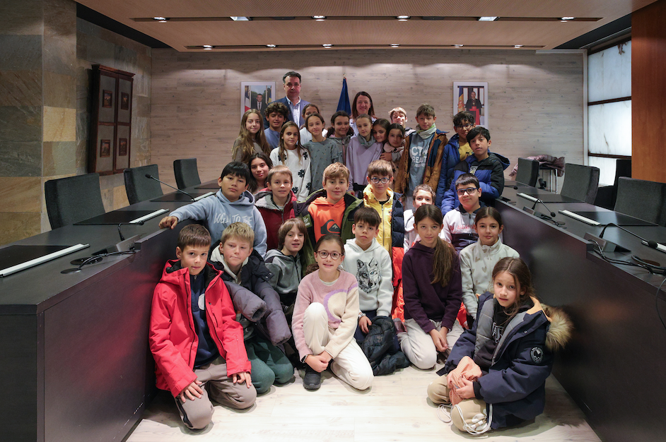 Els joves d’Ordino coneixen de primera mà el funcionament de les institucions comunals