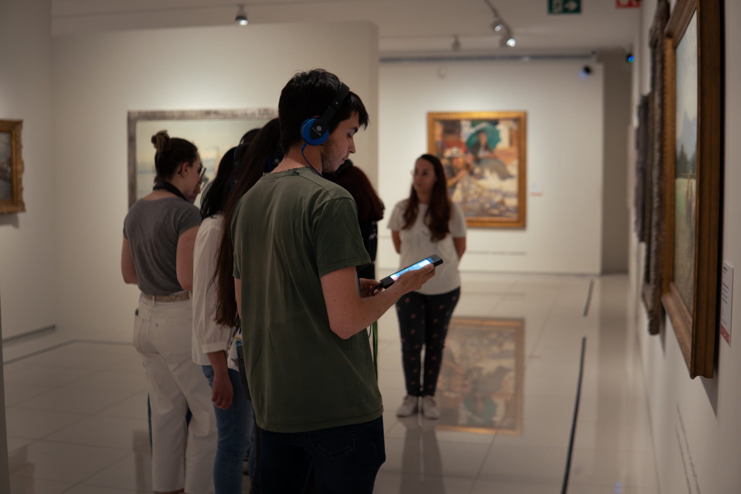 El Govern pregunta als joves què no funciona a Andorra