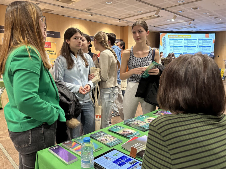 Primer saló Connecta: tot el que necessites saber sobre la teva futura formació