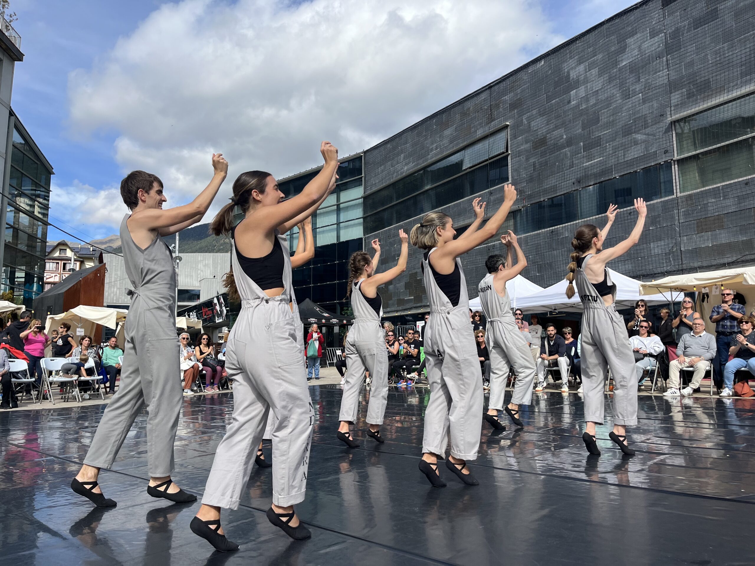 La Massana se cita amb la dansa